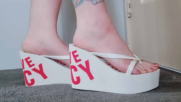 HoneySweetFeet banner image