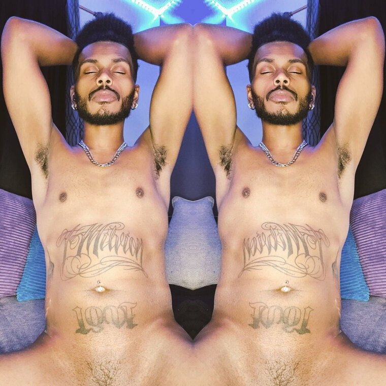 King UniQue👑 cover image