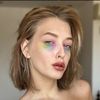 Lilly 🦄 avatar
