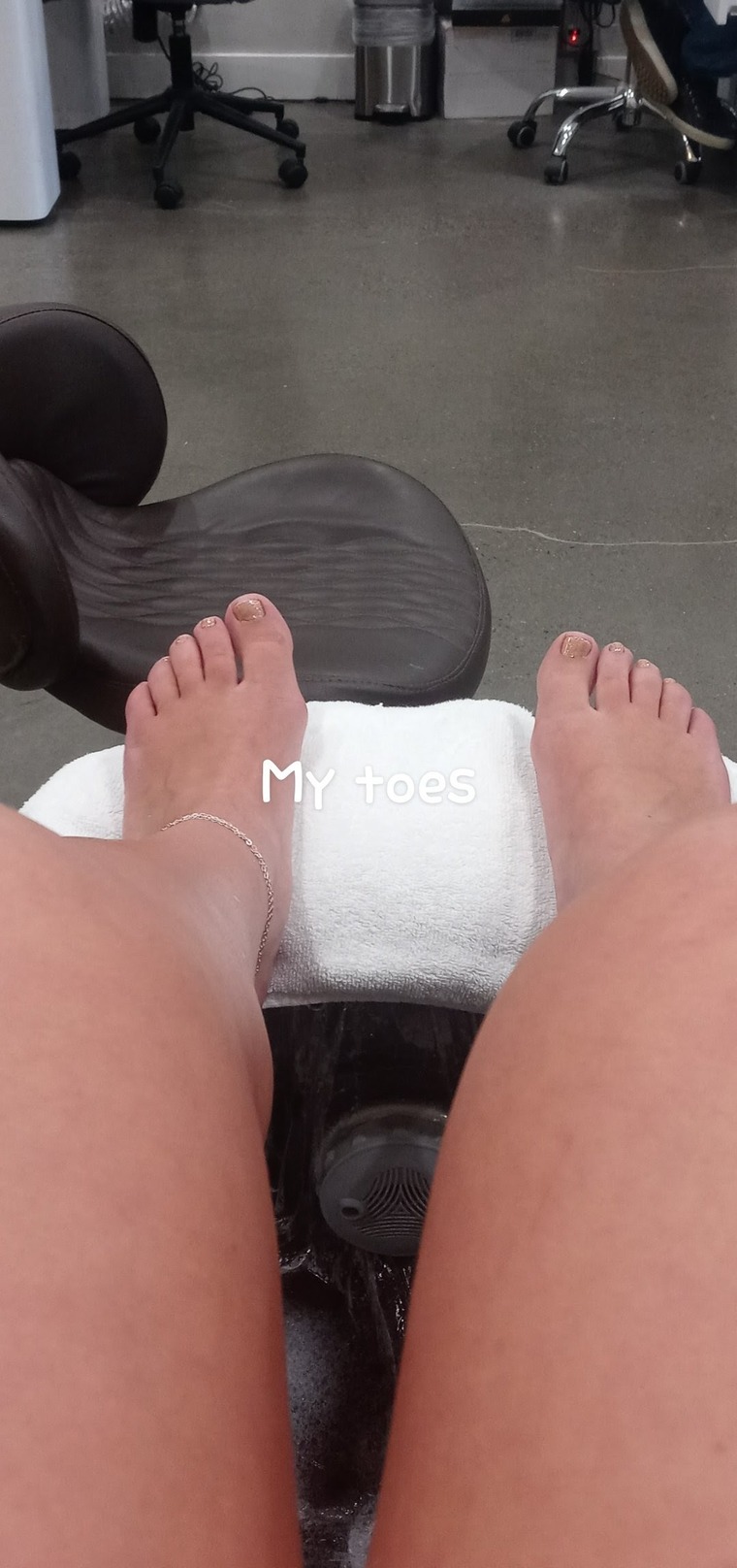 purty.feet96 cover image