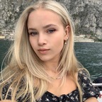 Mascheline Wolf avatar