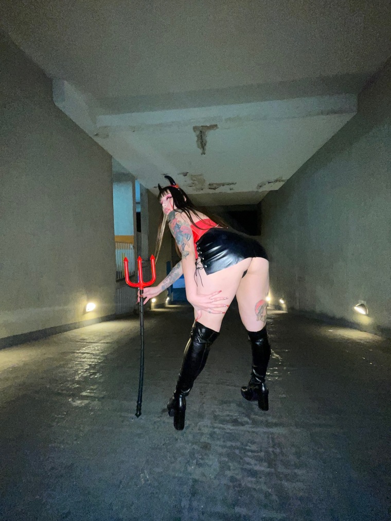 Pussyterror Explicit content cover image