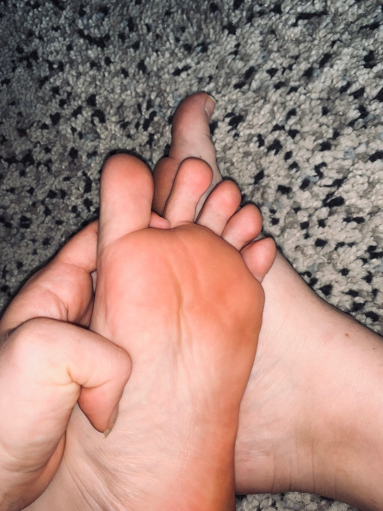 queensfeet cover image
