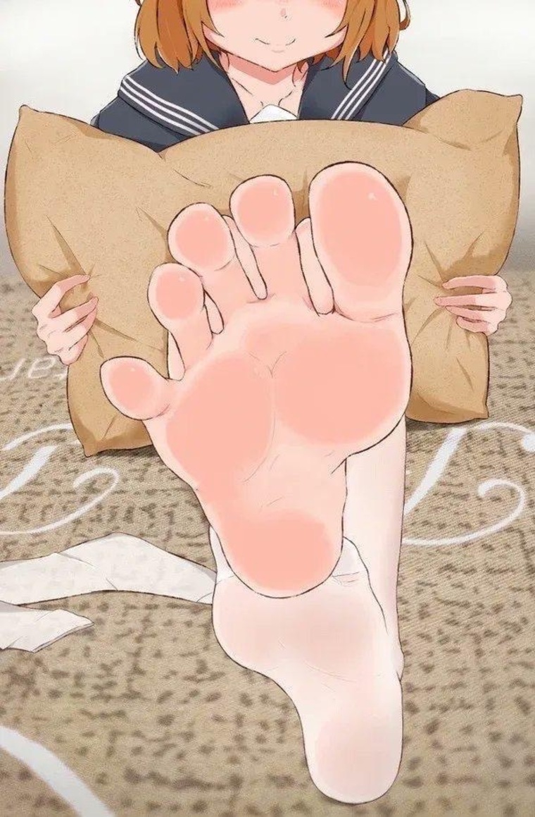 QueenFeet O1 cover image