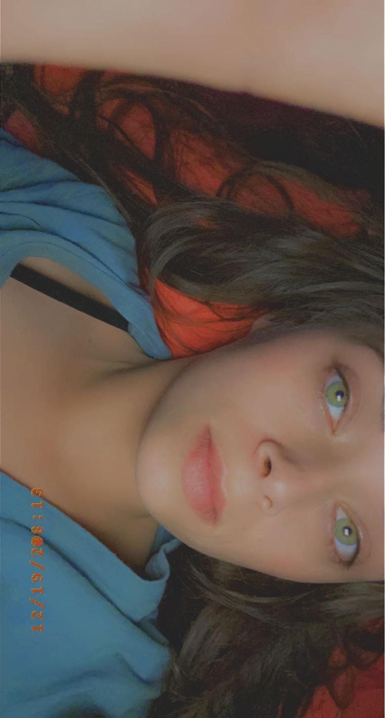 B banner image