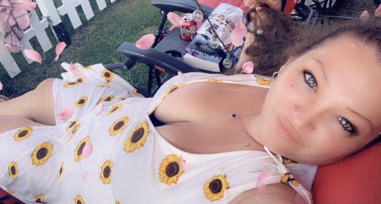Bee banner image