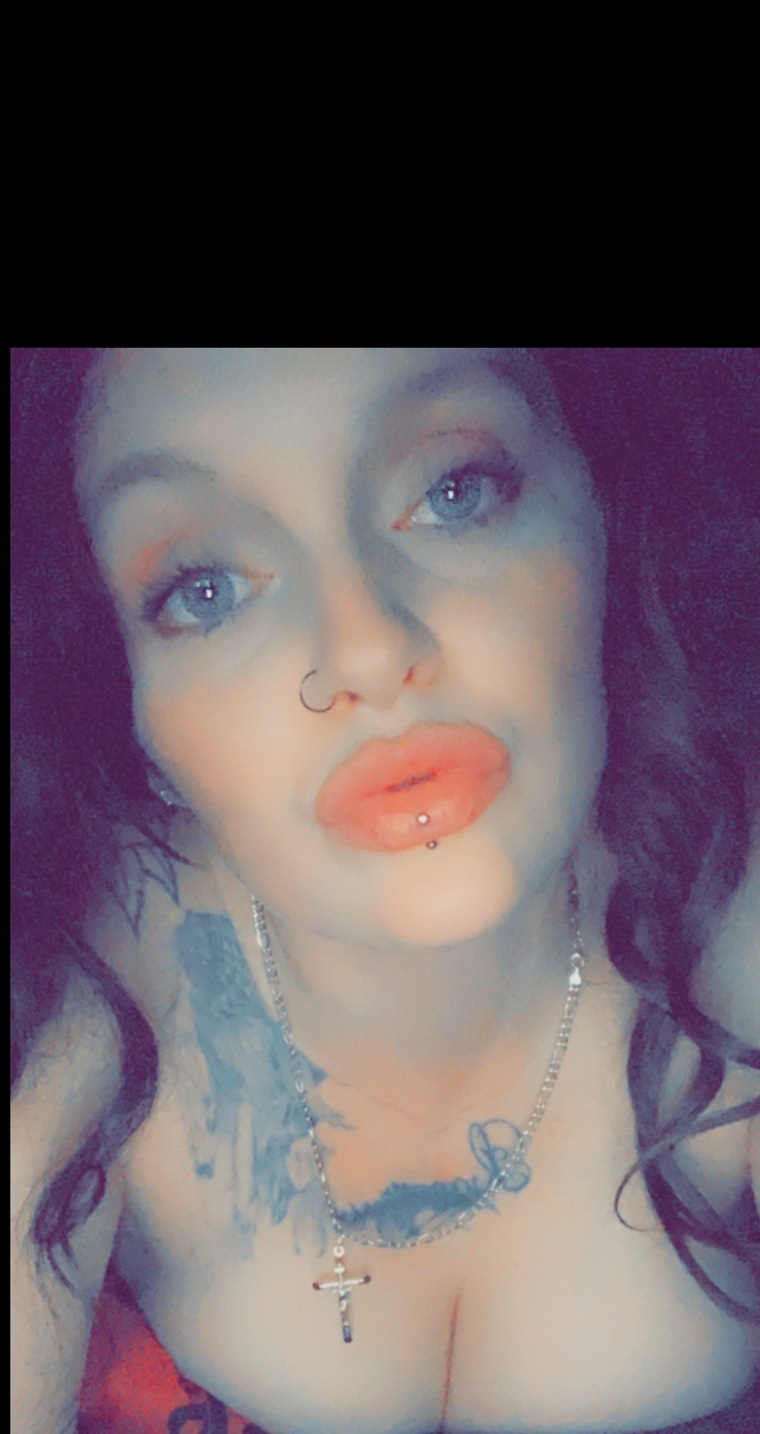 Queenbeebossin cover image