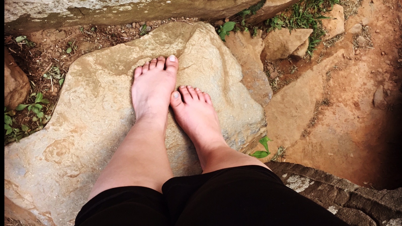 QueenFeetsies96 banner image