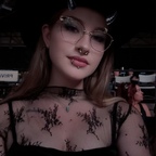 Queen of filth avatar