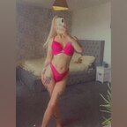 R.C 🦋 Your internet girlfriend ♡ avatar