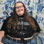 RadicallyRaee avatar