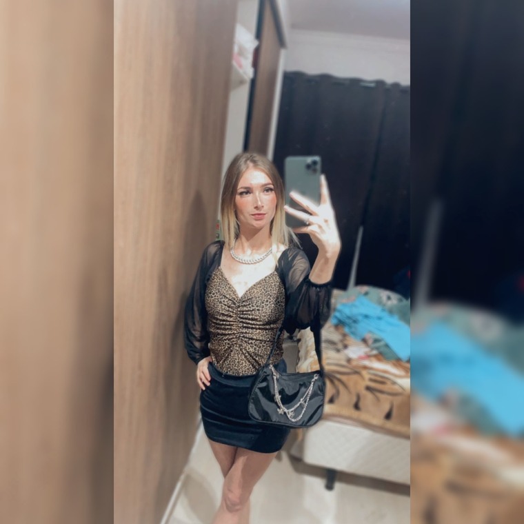 Rafaela Santtos banner image