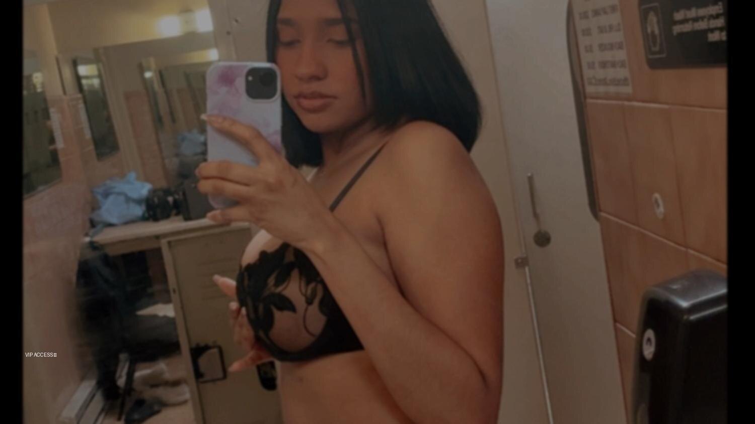 Raquel banner image