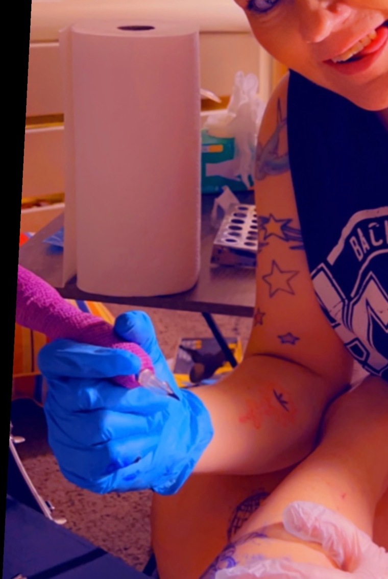 DeeDee banner image