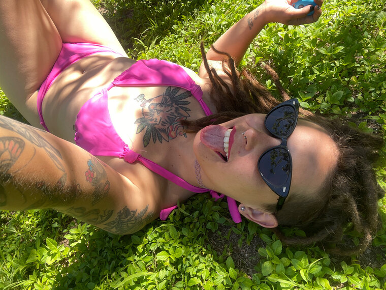 rastaqueen cover image