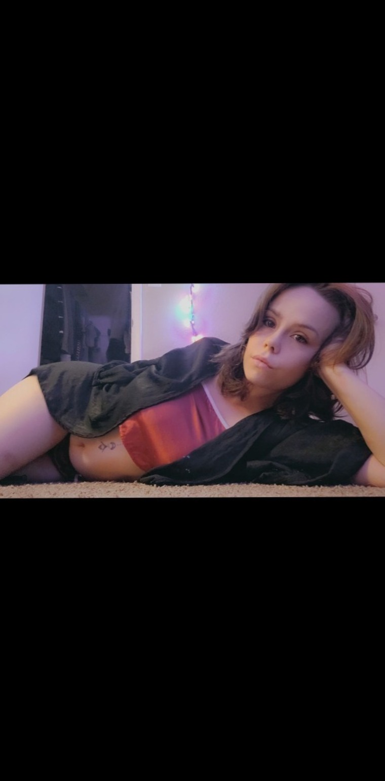 Ravyn Lynn 🖤 cover image