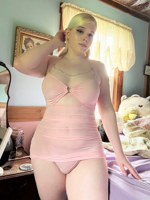 Amanda Rae | Curvy Tgirl cover image