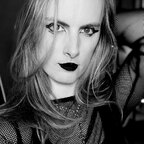 Riley B avatar
