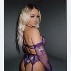 Vivian Rose avatar