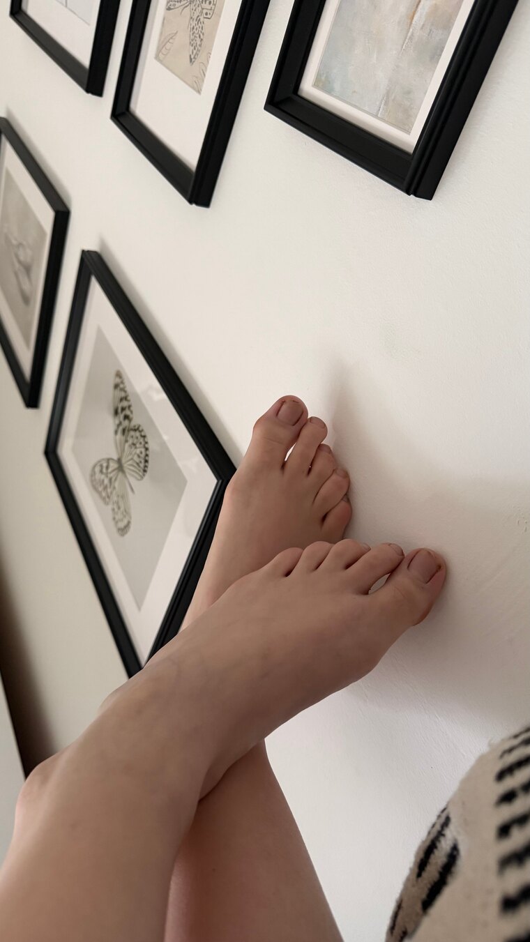 rebecabigfeet banner image