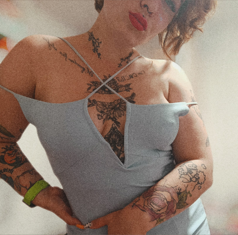 red_foxyyyyyy cover image