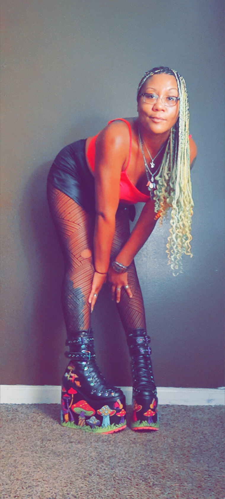 ReddAmazonGoddess cover image