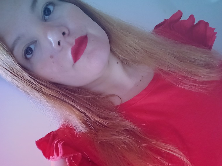 Red_girl banner image