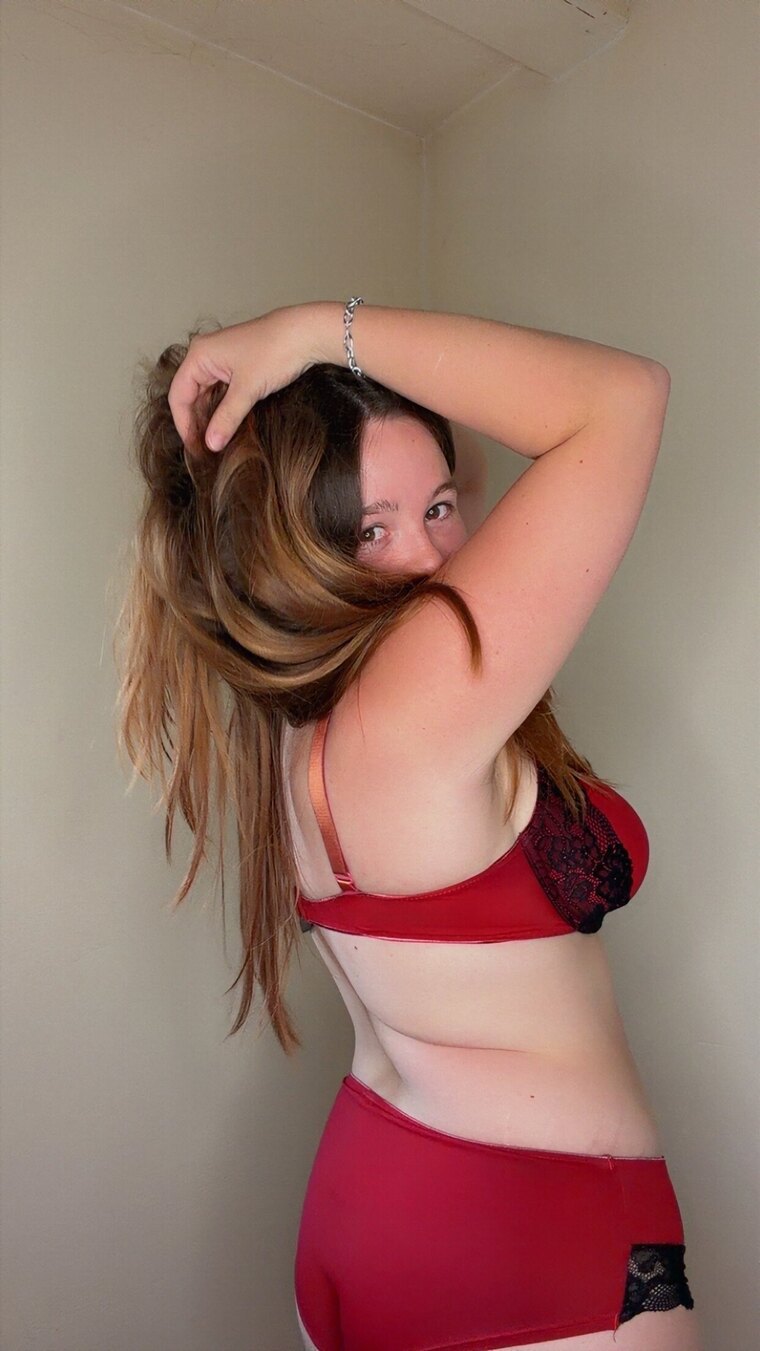 Rhyuuu🌶️🍑❤️ banner image