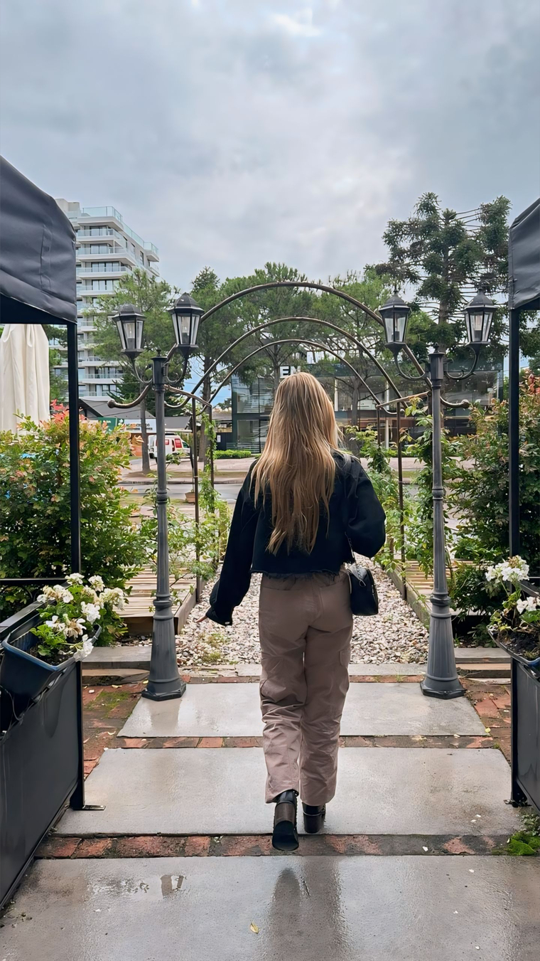 Rianna 💛 banner image