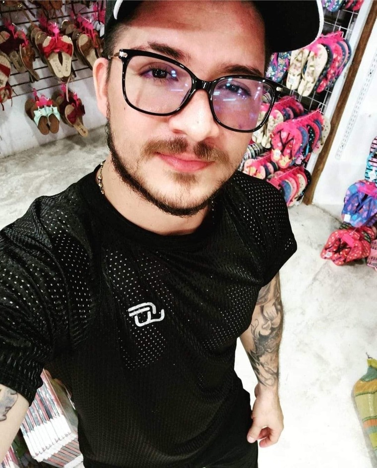 Ricardo Hoyos cover image