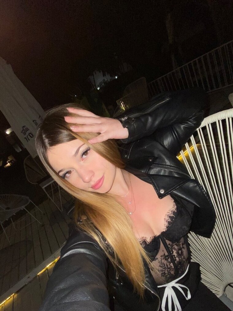 Emma❤️🔥 banner image