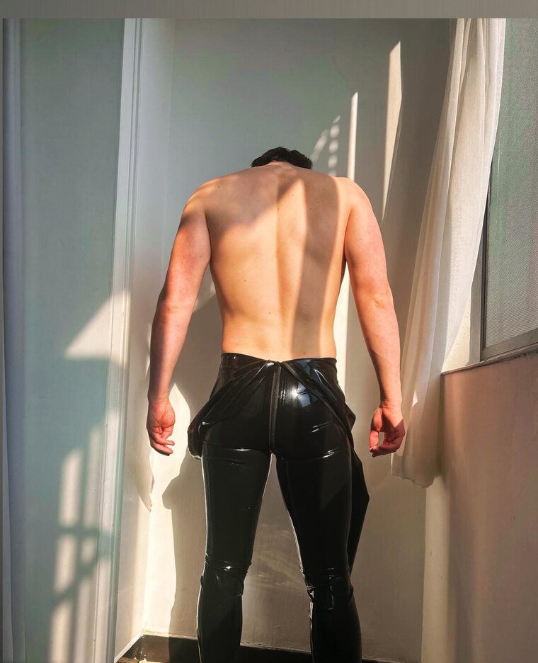 RiskyRubber banner image