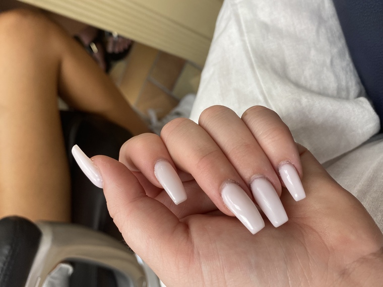 Ten white toes banner image