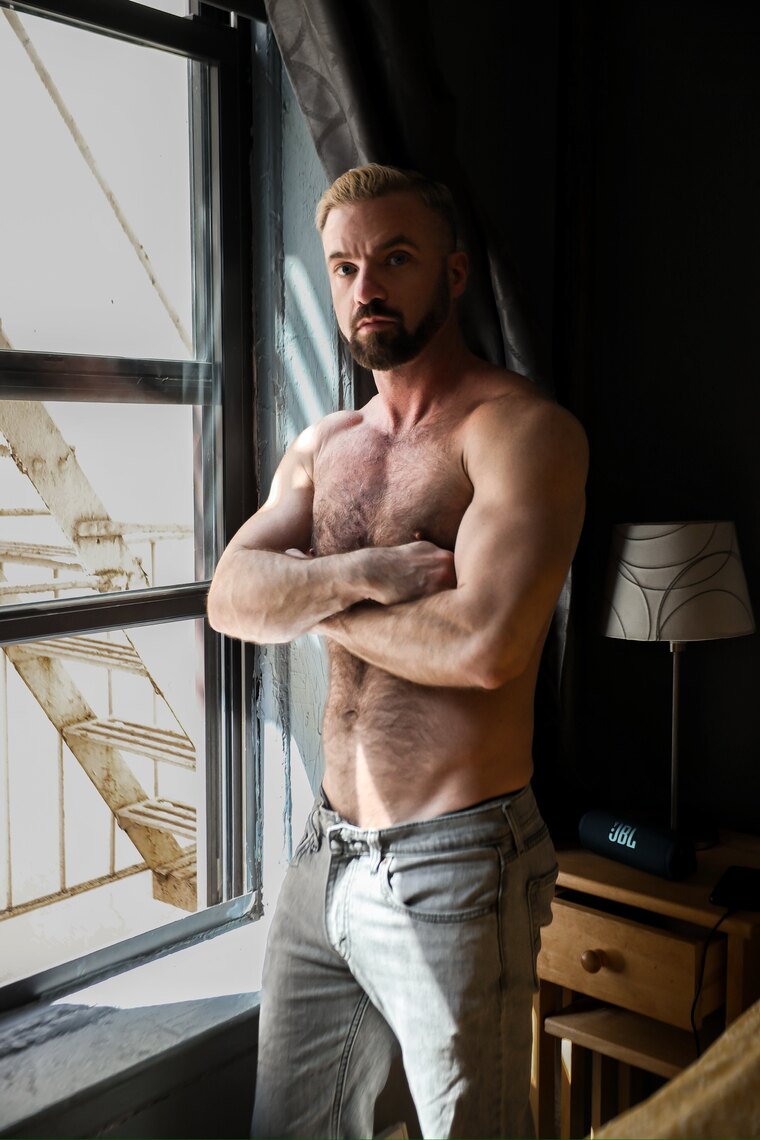 Ronan Hayes cover image