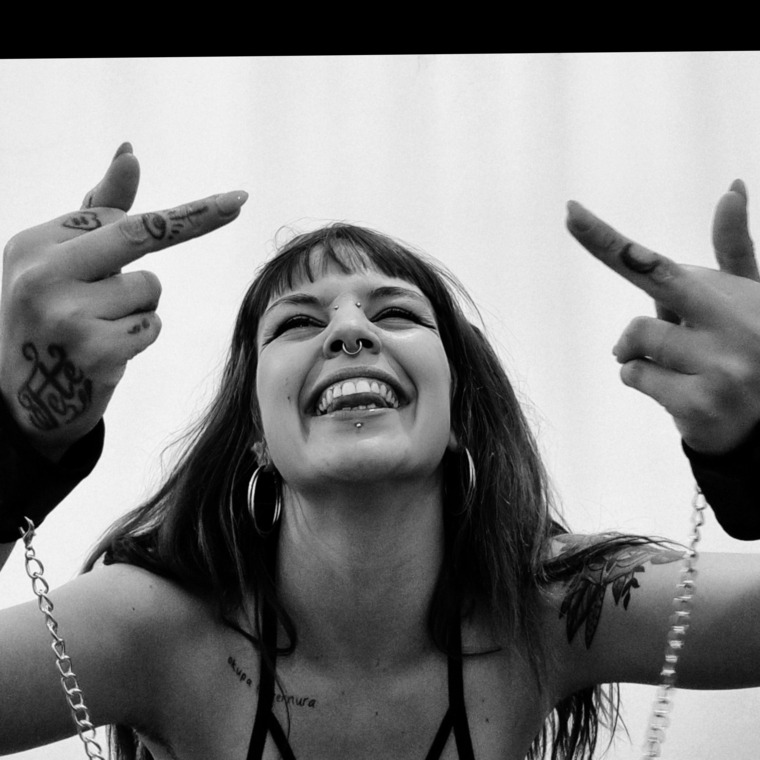 Rona Mamona 💣💥 cover image