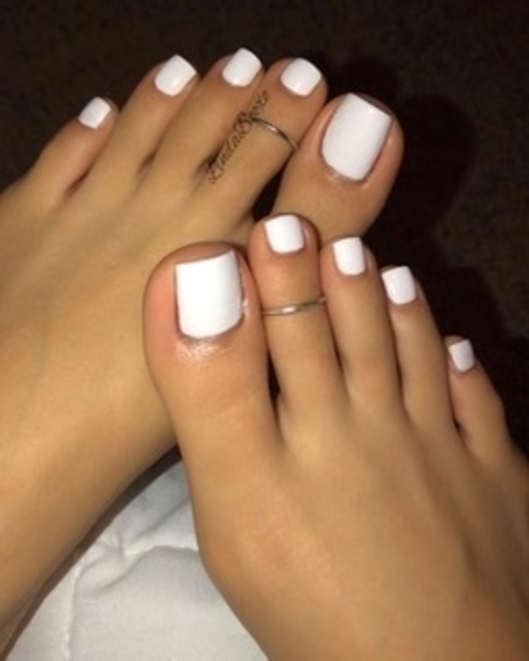 🦶🏼Roxys Sexy Feet 💦😈 cover image