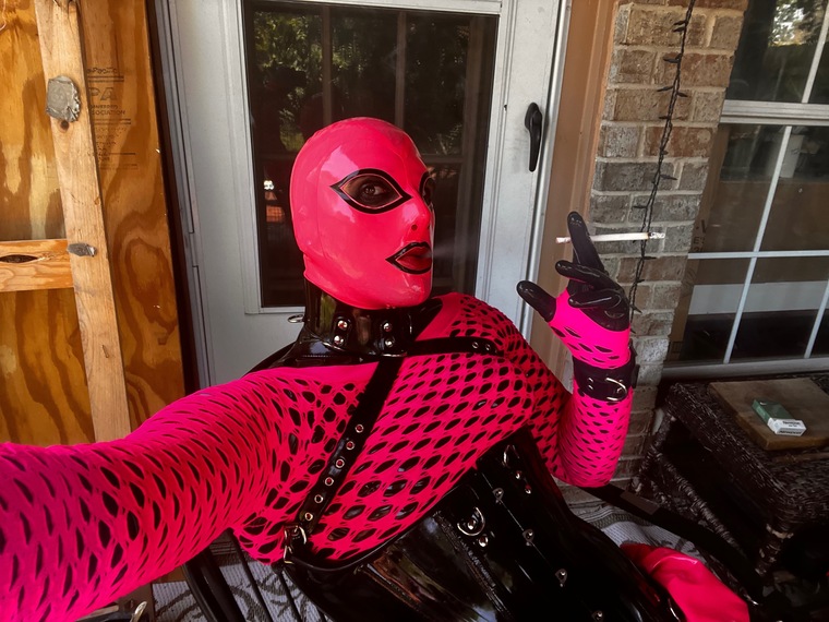 Rubberdoll Eve banner image