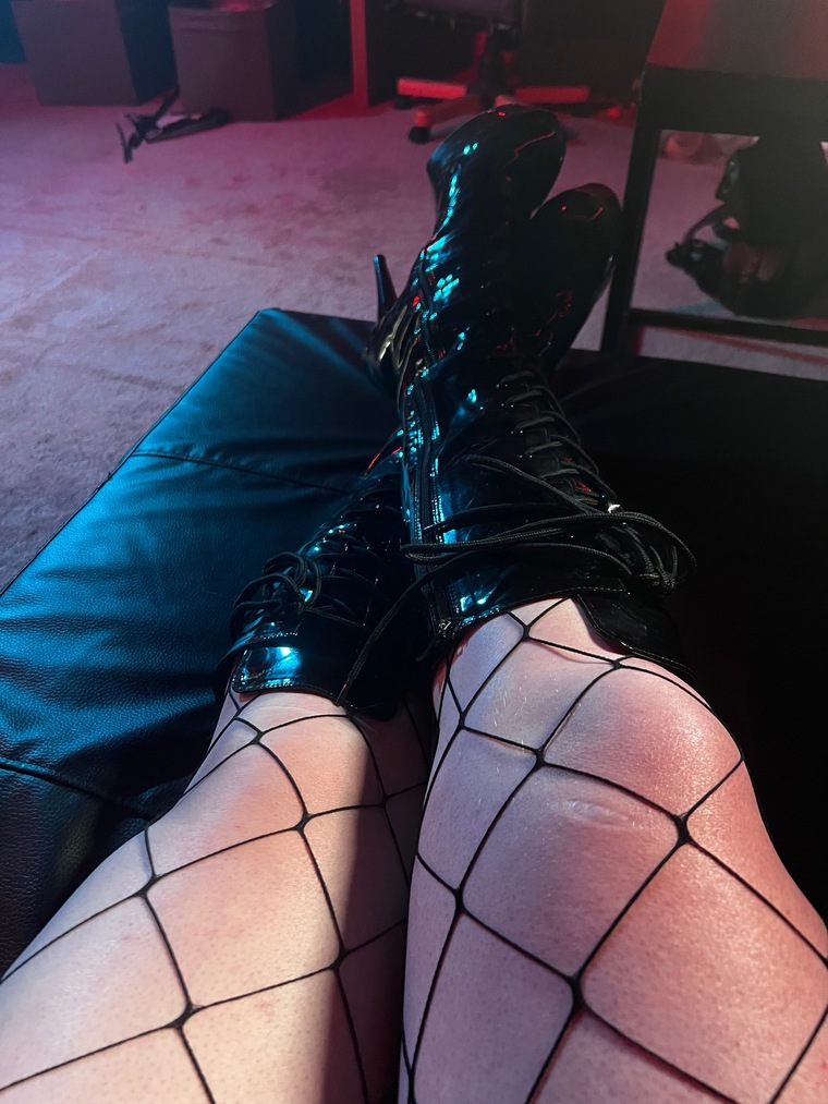 RubbrDoll_Jess banner image