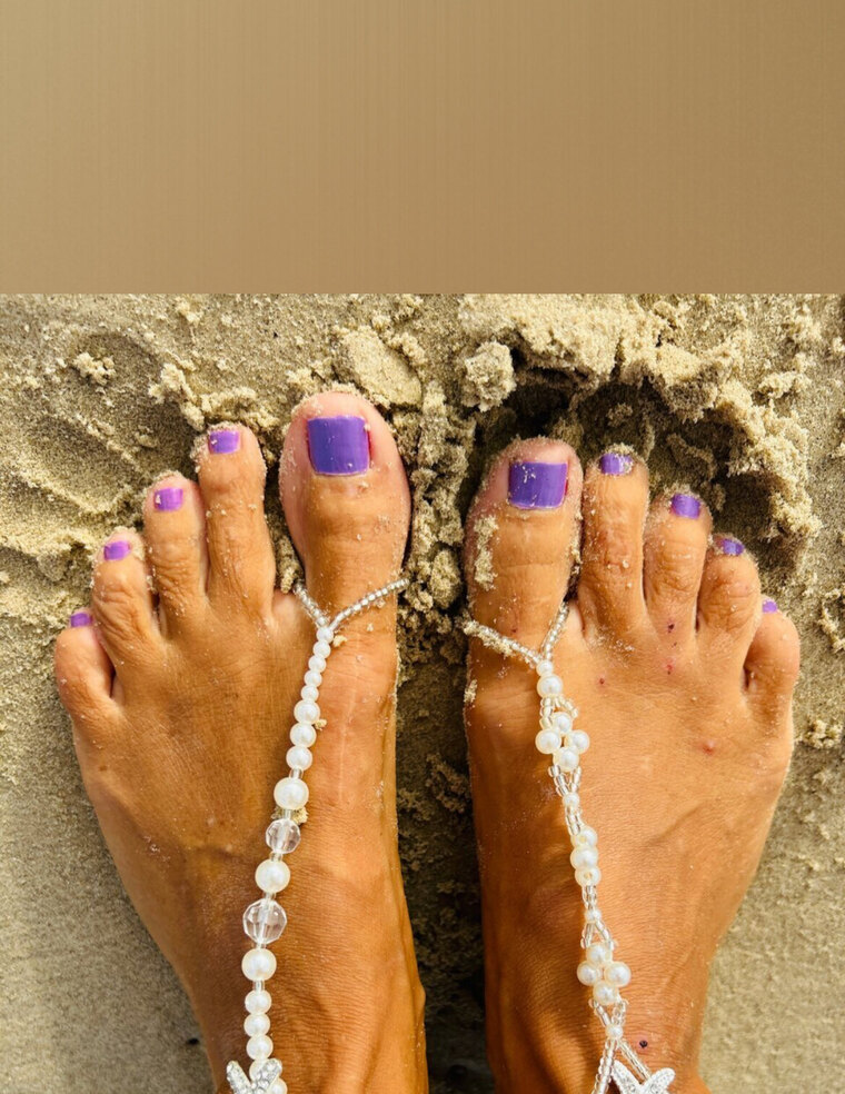RV  Feet Fantasy cover image