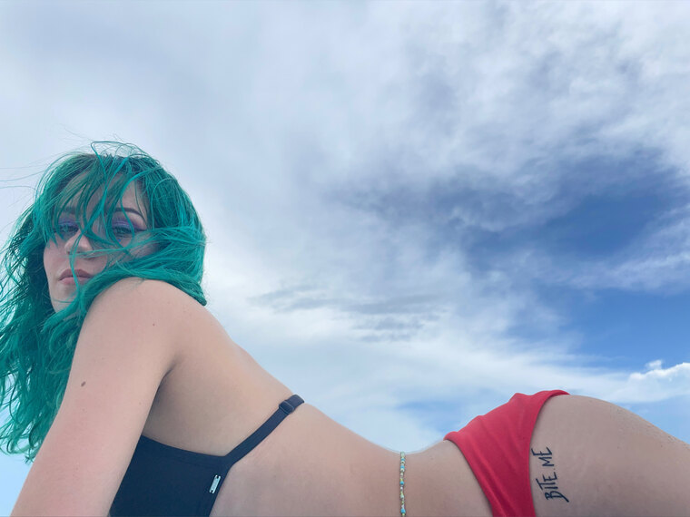 softluvrr banner image