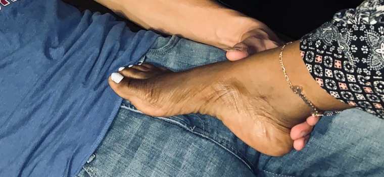 Lovelyytees banner image