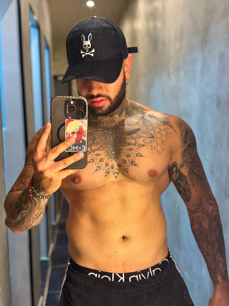 Santiago Diaz Bedoya cover image