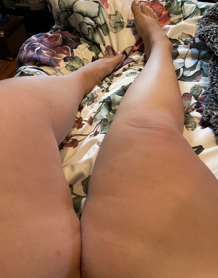 Sarah Skyy banner image
