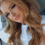 Sarah Vee avatar