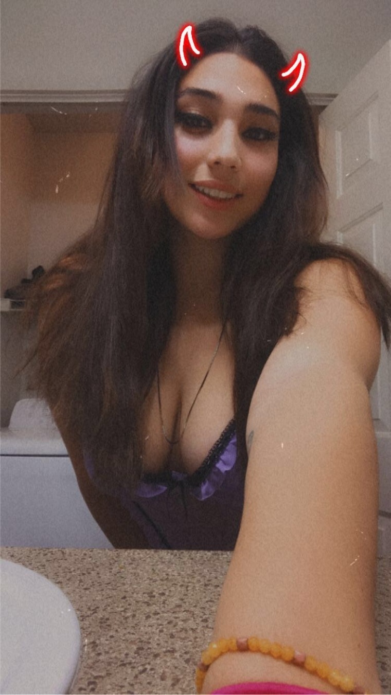 Sativa Lynn banner image