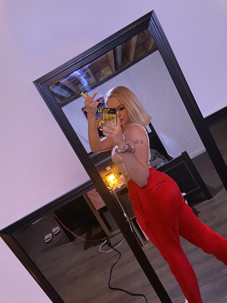 SadBitch Tingz cover image