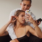 Lesbian couple Scar + Sam avatar