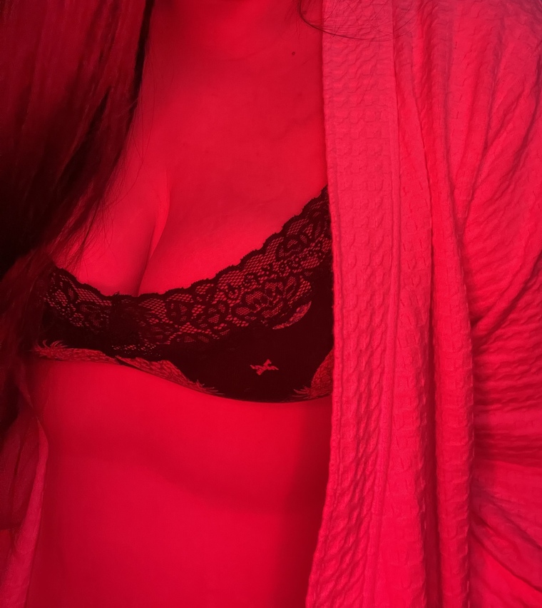 Scarlet_Elise 🔝🖤 cover image