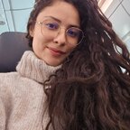 ScarletCurly avatar
