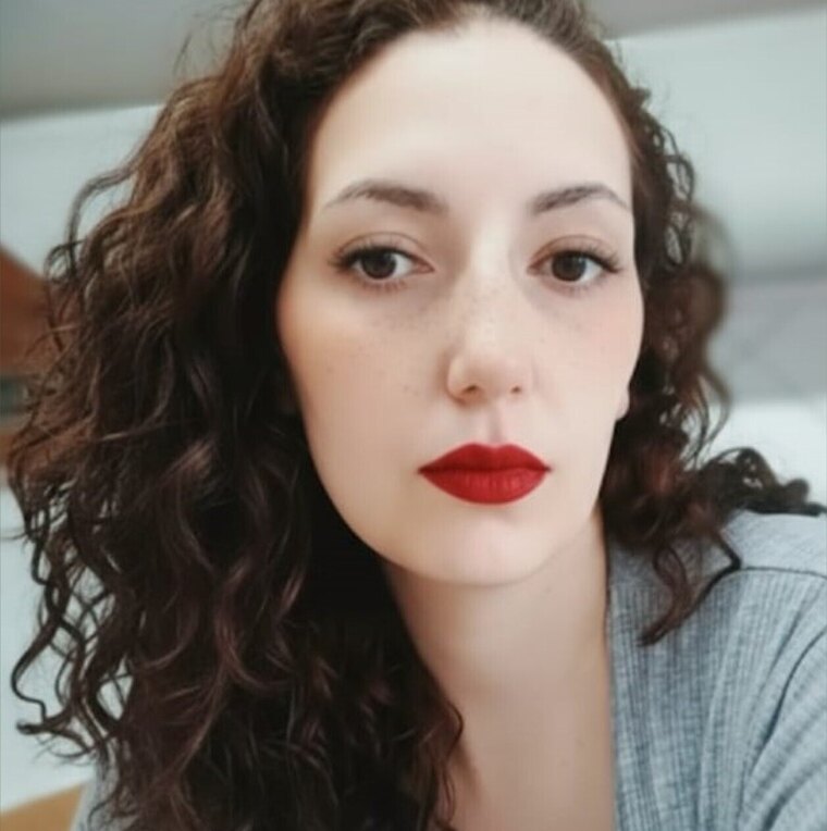 Scarlet 👣​🧦​👠​👟​🔥​💋​ cover image